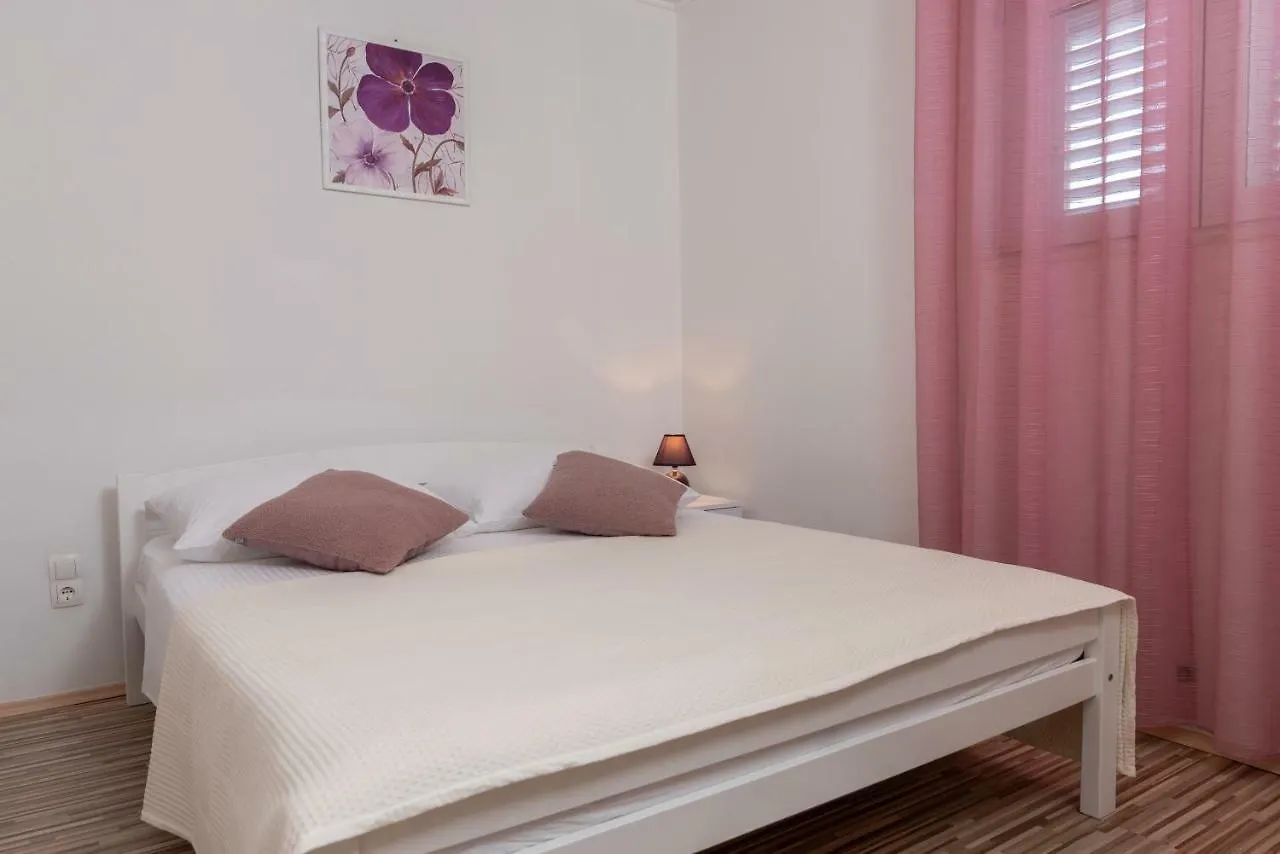 Apartment Nives Τρογκίρ Κροατία