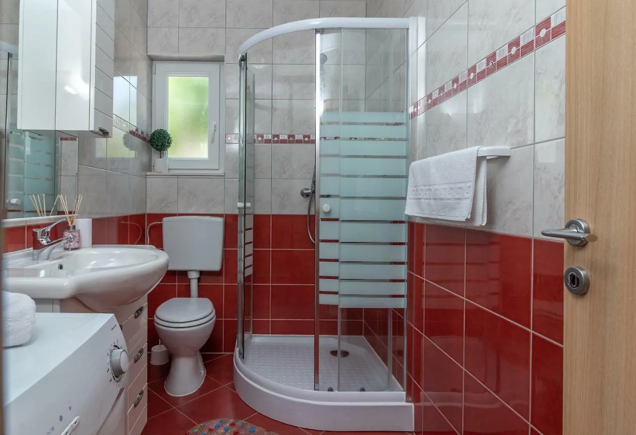 Apartment Nives Τρογκίρ 0*,  Κροατία